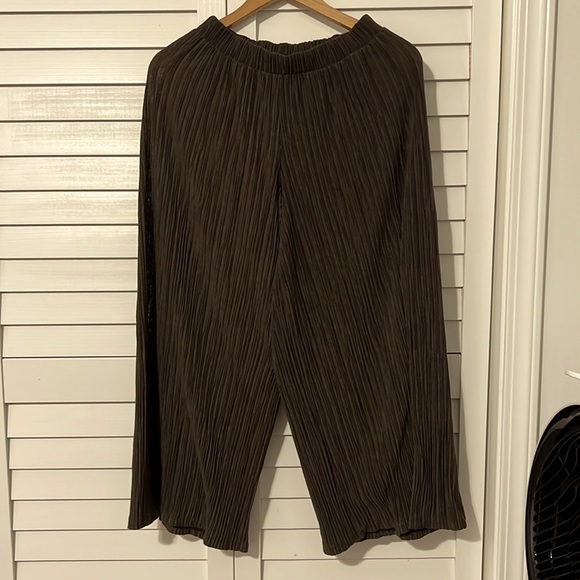 Zara Dark Brown Pleated Crinkled Culottes Trousers - Picture 1 of 2